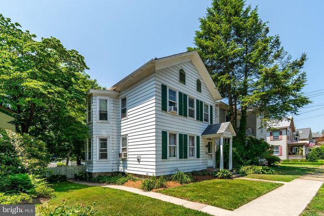 14 S MAIN ST, Stockton, NJ 08559
