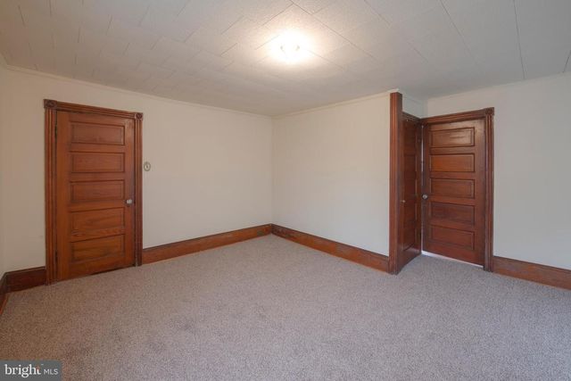 14 S MAIN ST, Stockton, NJ 08559