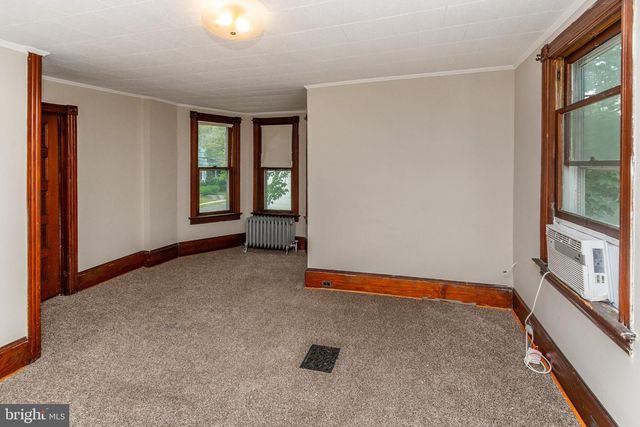 14 S MAIN ST, Stockton, NJ 08559