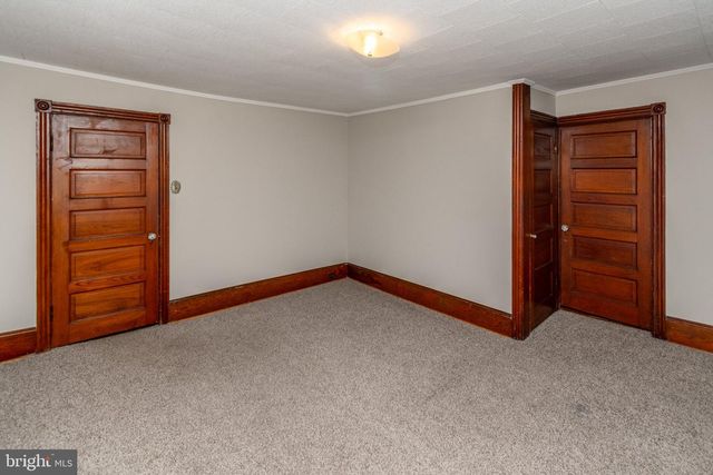 14 S MAIN ST, Stockton, NJ 08559