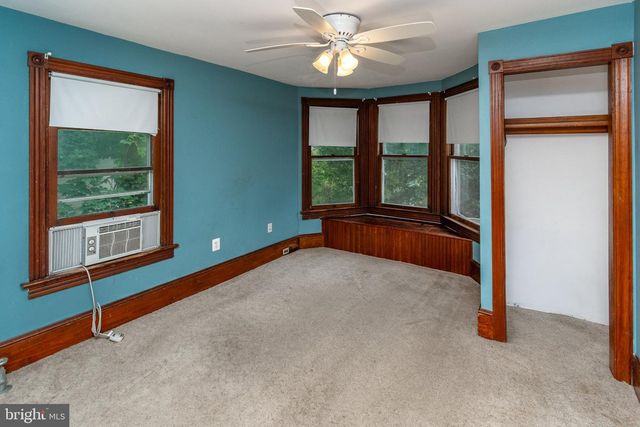 14 S MAIN ST, Stockton, NJ 08559