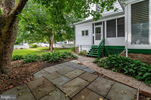 14 S MAIN ST, Stockton, NJ 08559