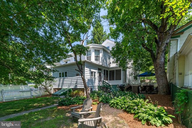 14 S MAIN ST, Stockton, NJ 08559