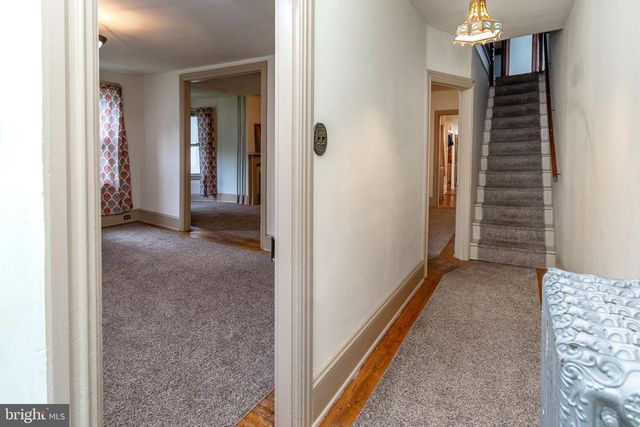 14 S MAIN ST, Stockton, NJ 08559