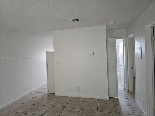2451 NW 8th Pl 1, Fort Lauderdale, FL 33311
