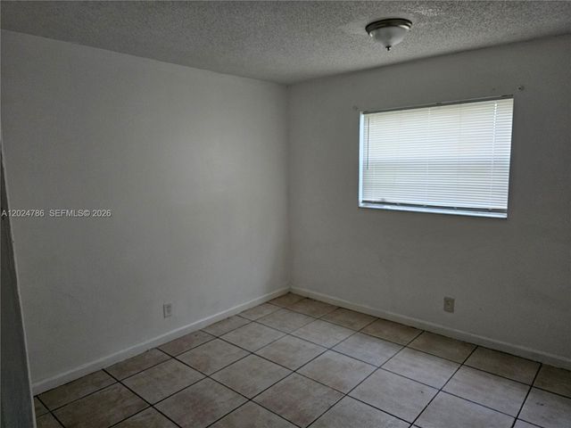 2451 NW 8th Pl 1, Fort Lauderdale, FL 33311