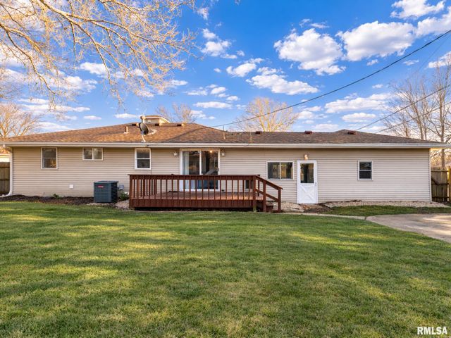 2107 W CIMARRON Drive, Peoria, IL 61614