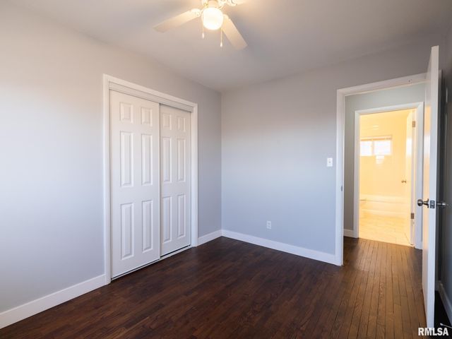 2107 W CIMARRON Drive, Peoria, IL 61614