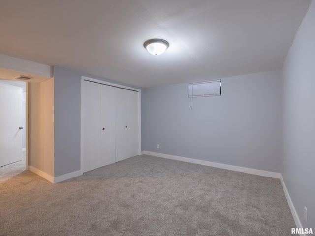 2107 W CIMARRON Drive, Peoria, IL 61614