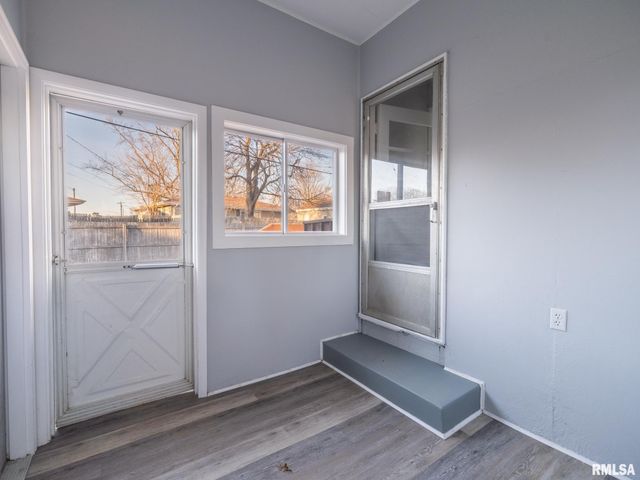 2107 W CIMARRON Drive, Peoria, IL 61614