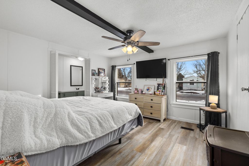 2003 6th Avenue W, Williston, ND 58801 photo 16