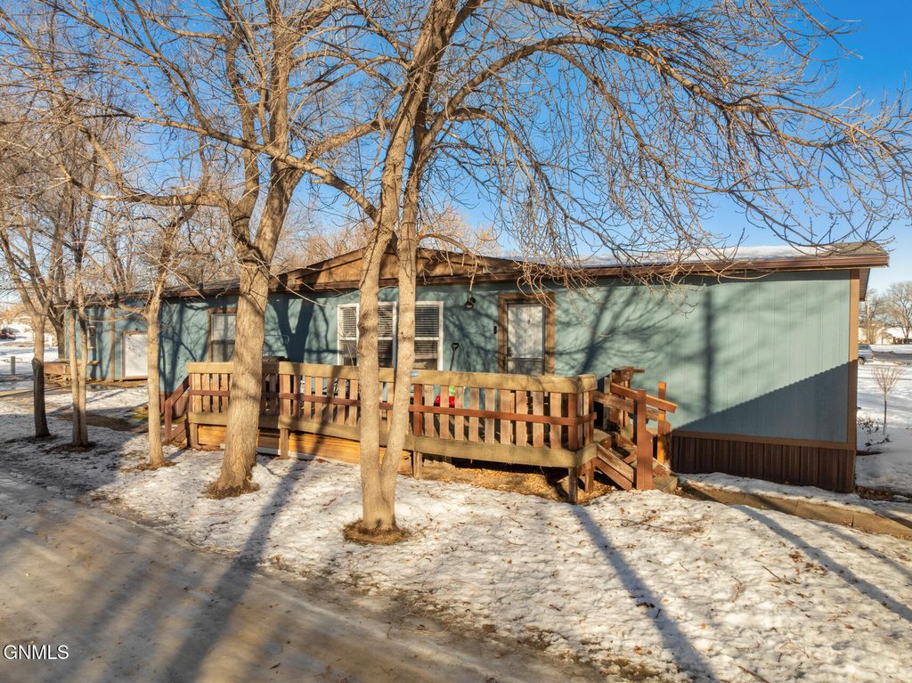 2003 6th Avenue W, Williston, ND 58801 photo 32