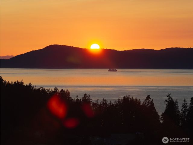 1907 Cay Way, Anacortes, WA 98221