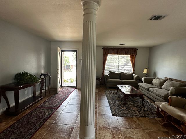 9528 Braun, San Antonio, TX 78254