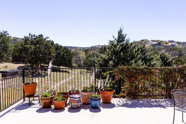 113 Spring Branch Dr., Kerrville, TX 78028