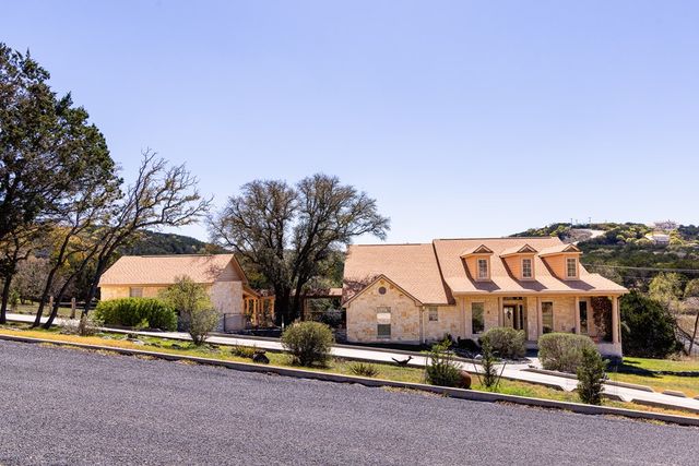 113 Spring Branch Dr., Kerrville, TX 78028