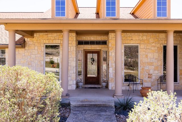 113 Spring Branch Dr., Kerrville, TX 78028