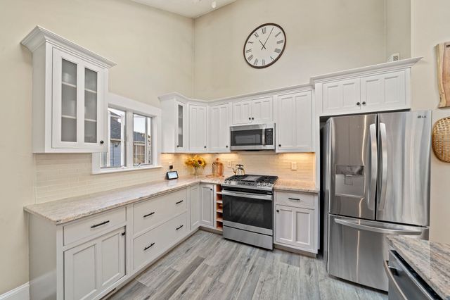 38 Sterling St, Braintree, MA 02184