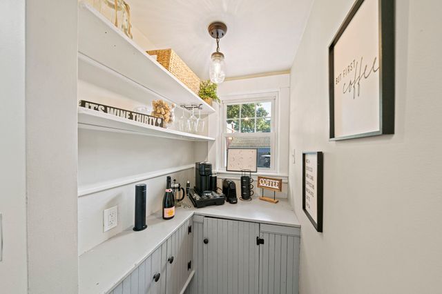 38 Sterling St, Braintree, MA 02184