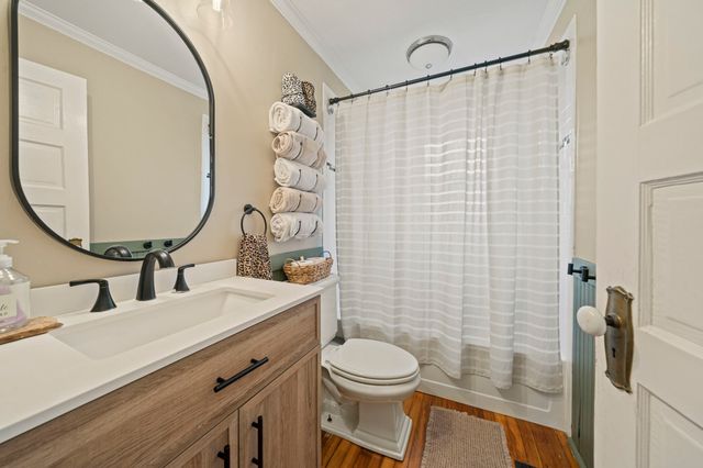 38 Sterling St, Braintree, MA 02184