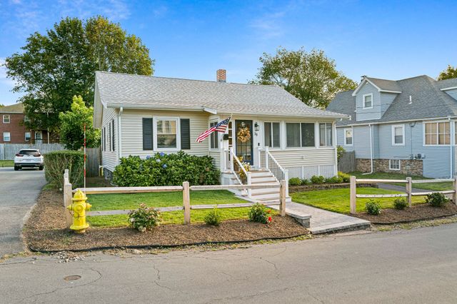 38 Sterling St, Braintree, MA 02184