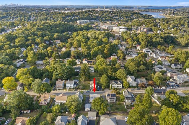38 Sterling St, Braintree, MA 02184