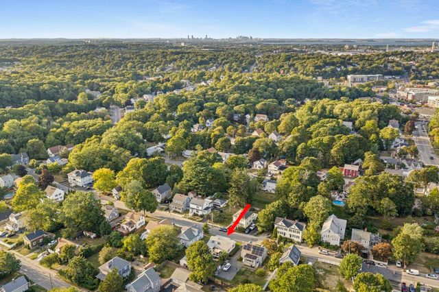 38 Sterling St, Braintree, MA 02184