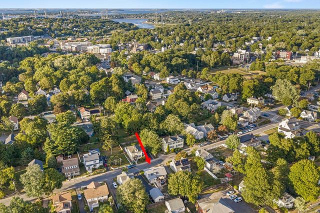 38 Sterling St, Braintree, MA 02184