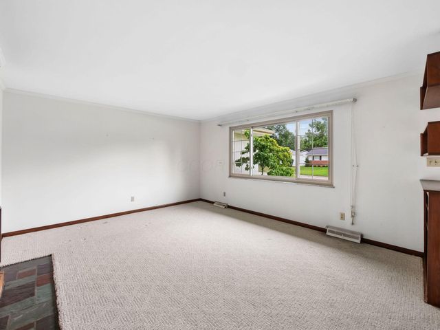 1069 Kennington Avenue, Columbus, OH 43220