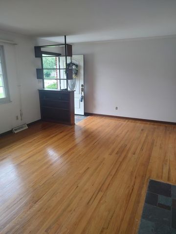 1069 Kennington Avenue, Columbus, OH 43220
