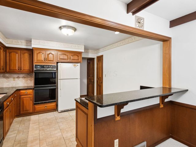 1069 Kennington Avenue, Columbus, OH 43220