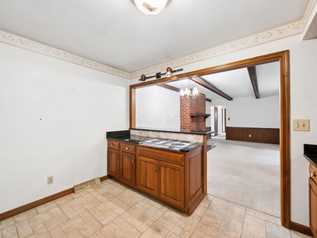 1069 Kennington Avenue, Columbus, OH 43220