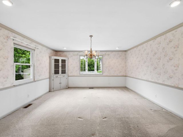 1069 Kennington Avenue, Columbus, OH 43220