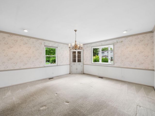 1069 Kennington Avenue, Columbus, OH 43220