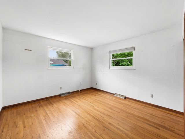 1069 Kennington Avenue, Columbus, OH 43220