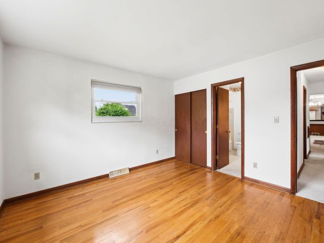 1069 Kennington Avenue, Columbus, OH 43220