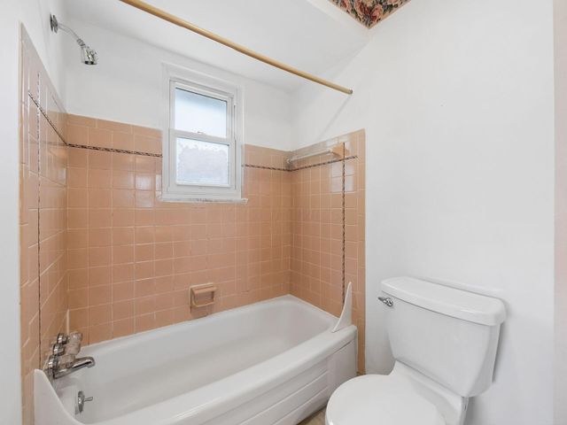 1069 Kennington Avenue, Columbus, OH 43220
