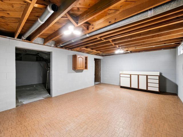 1069 Kennington Avenue, Columbus, OH 43220