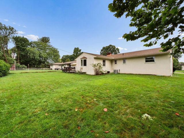 1069 Kennington Avenue, Columbus, OH 43220