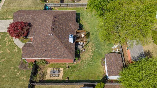 2804 Brookshire Street, Springdale, AR 72762