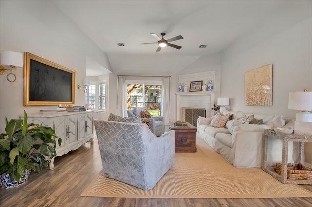 2804 Brookshire Street, Springdale, AR 72762