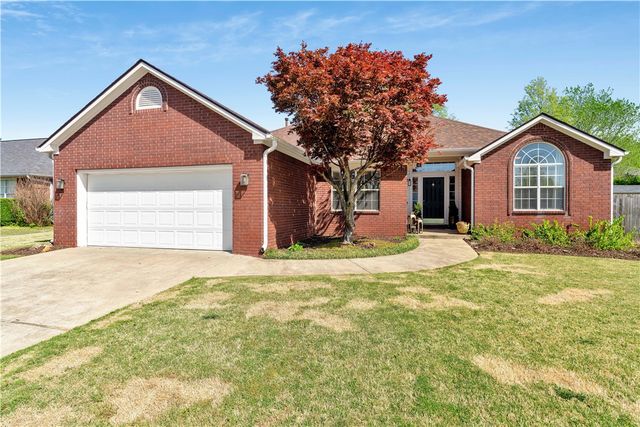 2804 Brookshire Street, Springdale, AR 72762
