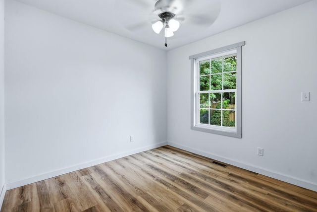 261 Renee Avenue, Sparta, MO 65753