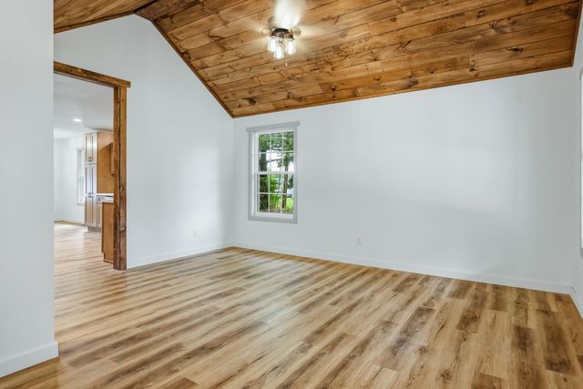 261 Renee Avenue, Sparta, MO 65753