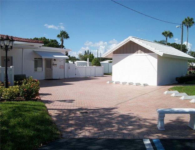 9009 41ST WAY N 5, Pinellas Park, FL 33782