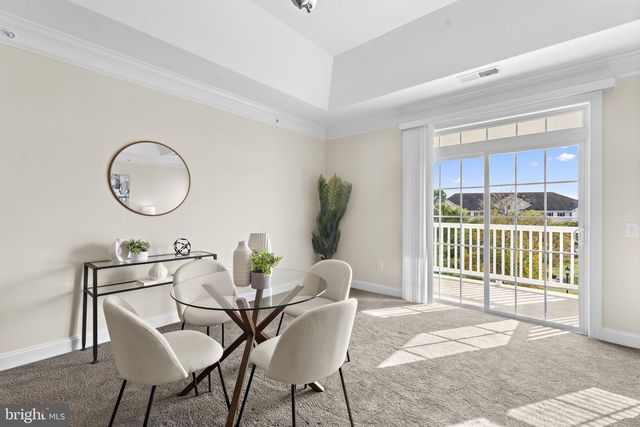 15201 ROYAL CREST DR #407, Haymarket, VA 20169