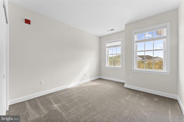 15201 ROYAL CREST DR #407, Haymarket, VA 20169