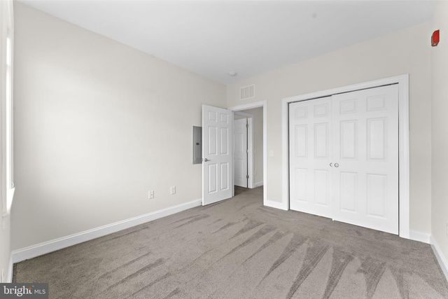 15201 ROYAL CREST DR #407, Haymarket, VA 20169