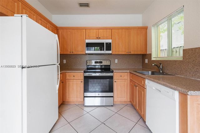 3134 Hibiscus St 3134, Miami, FL 33133