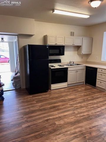 217 W Masonic Avenue, Cripple Creek, CO 80813